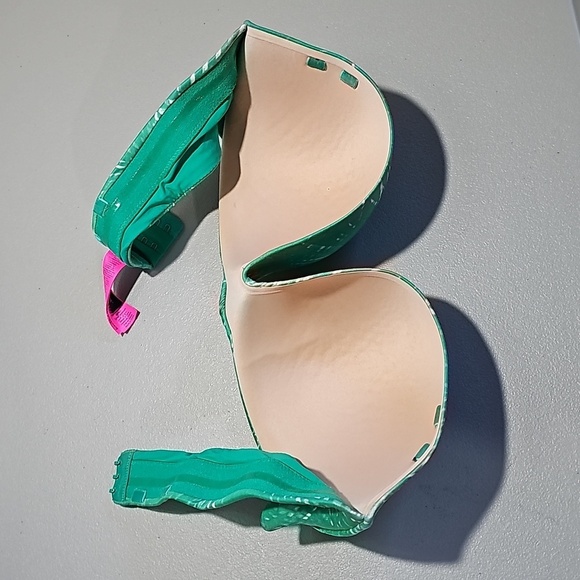 La Senza green Body Kiss 38C bra - Picture 3 of 7